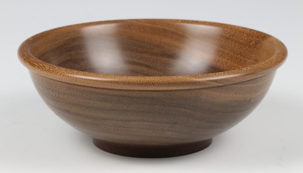 Walnut bowl with beaded rim. Turned by Paul Hannaby creative woodturning